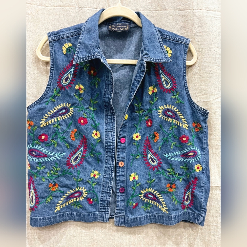New Directions Women’s Boho Indie Paisley Embroidered Denim Vest Size Lg